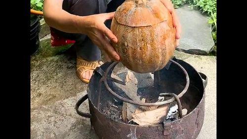 农村阿姨吃大瓜,农村阿姨的甜蜜大瓜时光